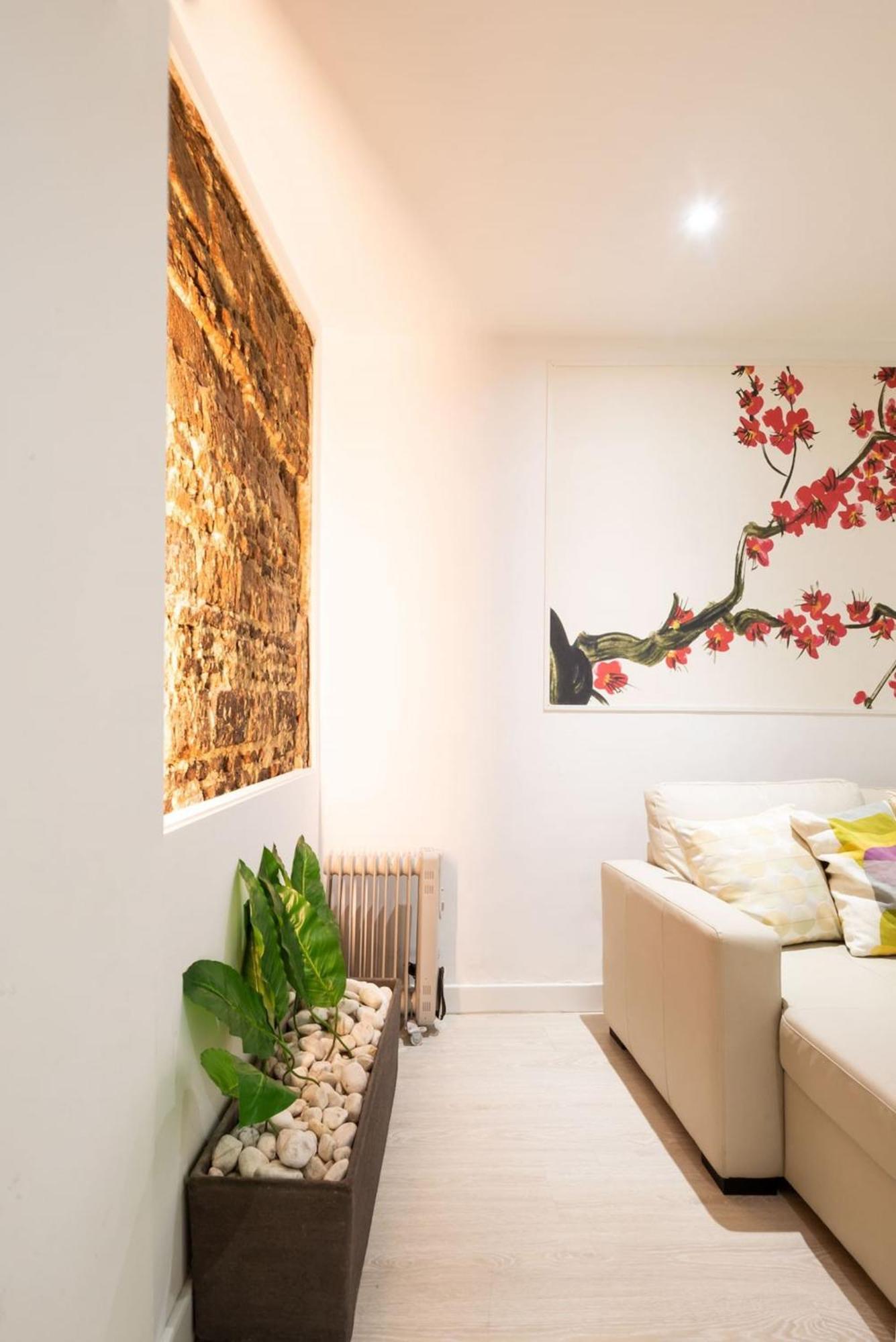 Apartamentos Day Madrid Tribunal Centro Gran Via Sol ภายนอก รูปภาพ