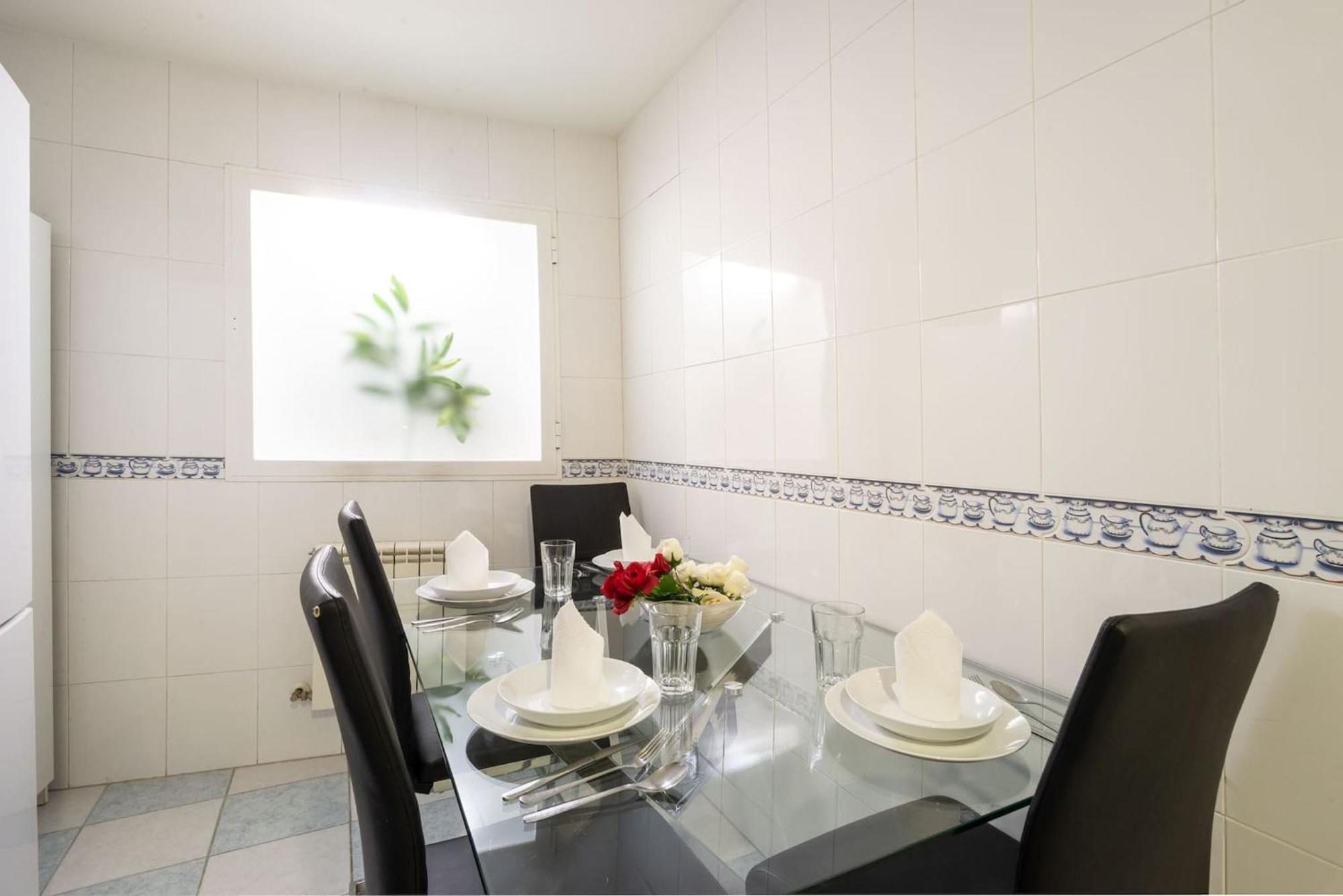 Apartamentos Day Madrid Tribunal Centro Gran Via Sol ภายนอก รูปภาพ